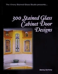 Libro de patrones de vidrieras - 300 DISEÑOS DE PUERTAS DE GABINETE - Imagen 1 de 1