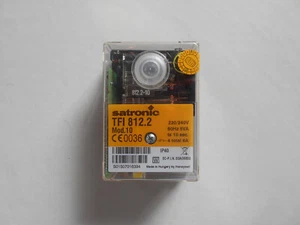 Satronic TFI 812.2 Mod 10 Feuerungsautomat - Bild 1 von 4