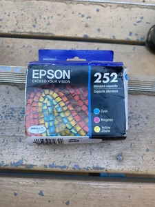 Epson 252 (T252520-S) TriColor Cyan/Magenta/Yellow Printer Ink Cartridge - Picture 1 of 3