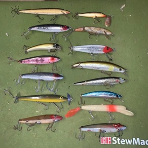 15 Vintage Minnow Lures Floater Top Water Fishing Lure Red Silver Gold More - Picture 1 of 10