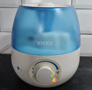 Vicks VUL525E Mini Cool Mist Ultrasonic Humidifier, Adjustable, Quiet Operation - Picture 1 of 7
