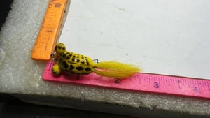 vintage Heddon 85YF Flyrod Pop Eye Frog Lure Yellow Frog 1937-56 - Bild 1 von 3