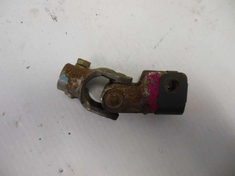 MAZDA MPV 2000-2006 FURGONETA EJE DE DIRECCIÓN EJE INTERMEDIADO LC6232850C Foto 1 de 4