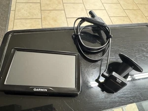 Garmin RV760LM Veihicle GPS Navigartion System RV Camping Travel RV Parks TESTED - Picture 1 of 10