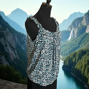 Daisy Fuentes Tank in Soft, Stretchy Rayon with Ruffle Straps Size Large - Picture 1 of 7