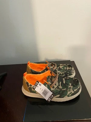 BRAND NEW BOYS SIZE 13 M EDDIE BAUER LIAM CAMO SLIP ON CASUAL SHOES - Image 1 of 4