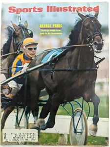 Sports Illustrated August 5 1968 Horse Racing Female Golfers Orioles Stock Cars - Picture 1 of 7