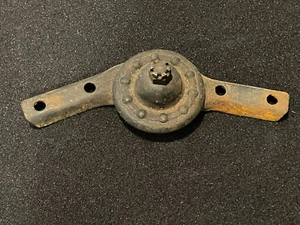 1915-1925 Ford Model T Folding Windshield Pivot Bracket Touring & Roadster - Picture 1 of 2