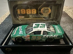1999 Ken Schrader SKOAL NASCAR Elite Diecast 1/24 - Picture 1 of 4