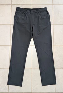Greg Norman Herren Größe 34x32 Luxus Mikrofaser Ultimative 5-Pocket Hose Schwarz - Bild 1 von 7