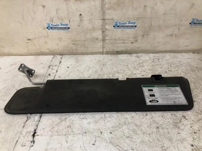 Солнцезащитный козырек для салона левый/водительский Freightliner CASCADIA - б/у - Изображение 1 из 4