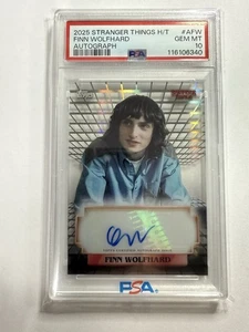 🔥2025 Topps Hightek Stranger Things Finn Wolfhard “Mike Wheeler” PSA 10 Auto! - Picture 1 of 2