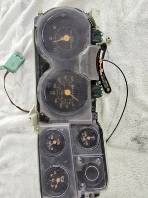 Комплект датчиков 1973-1989 Chevrolet GMC Truck Suburban K5 Blazer 73-87 оригинальные 81-91 - Изображение 1 из 4