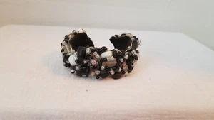 HANDGEMACHTES EINZIGARTIGES SCHWARZES MEHRFARBIGES PERLEN CLUSTER ARMBAND - Bild 1 von 4