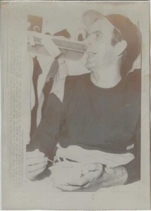 Original 1968 Gaylord Perry San Francisco Giants HOF No-Hitter Press Wire Photo - Picture 1 of 1
