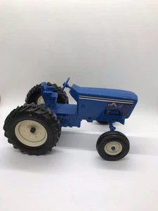 Vintage Ertl Ford 8000 Tractor 1/16 Scale Diecast Farm Toy Blue USA Made - Picture 1 of 17
