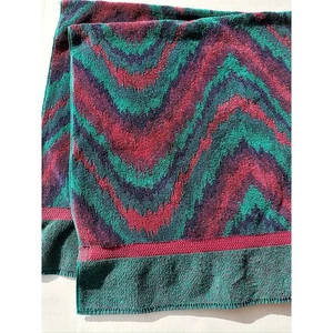 Paar JC Penney by Design Psychedelic Wave Badetücher - Grün Rot Rosa Lila - Bild 1 von 5