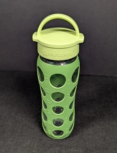 Lifefactory 20 Unzen Glas Wasserflasche mit grünem Silikondeckel Twist Off Deckel - Bild 1 von 6
