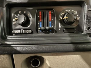 05-07 SILVERADO1500 Heater Controls 10370033 manual auxiliary control opt CJ3 - Picture 1 of 4