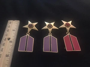 3 Brooches-2 purple, 1 red - Picture 1 of 3