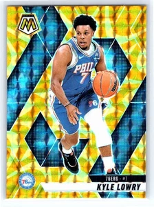2024-25 Panini Mosaic #104 Kyle Lowry Mosaico Giallo Reattivo Philadelphia 76ers - Foto 1 di 2