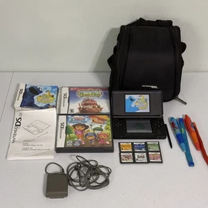 Nintendo DS Lite -Blue With 9 Games, Charger, Case - Picture 1 of 24