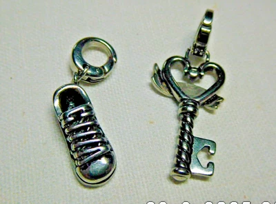 2 x Fossil Charm Anhänger  Schlüssel und Schuh - Bild 1 von 2