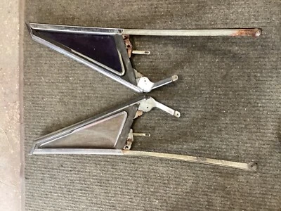 1965 1966 Chevrolet  Impala Caprice  Vent WINDOW ASSEMBLIES - hardtop RH LH - Image 1 of 4