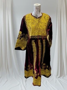 Women’s Vintage One of A Kind Handmade Velvet Embroidered Dress. EX. RARE - Picture 1 of 7