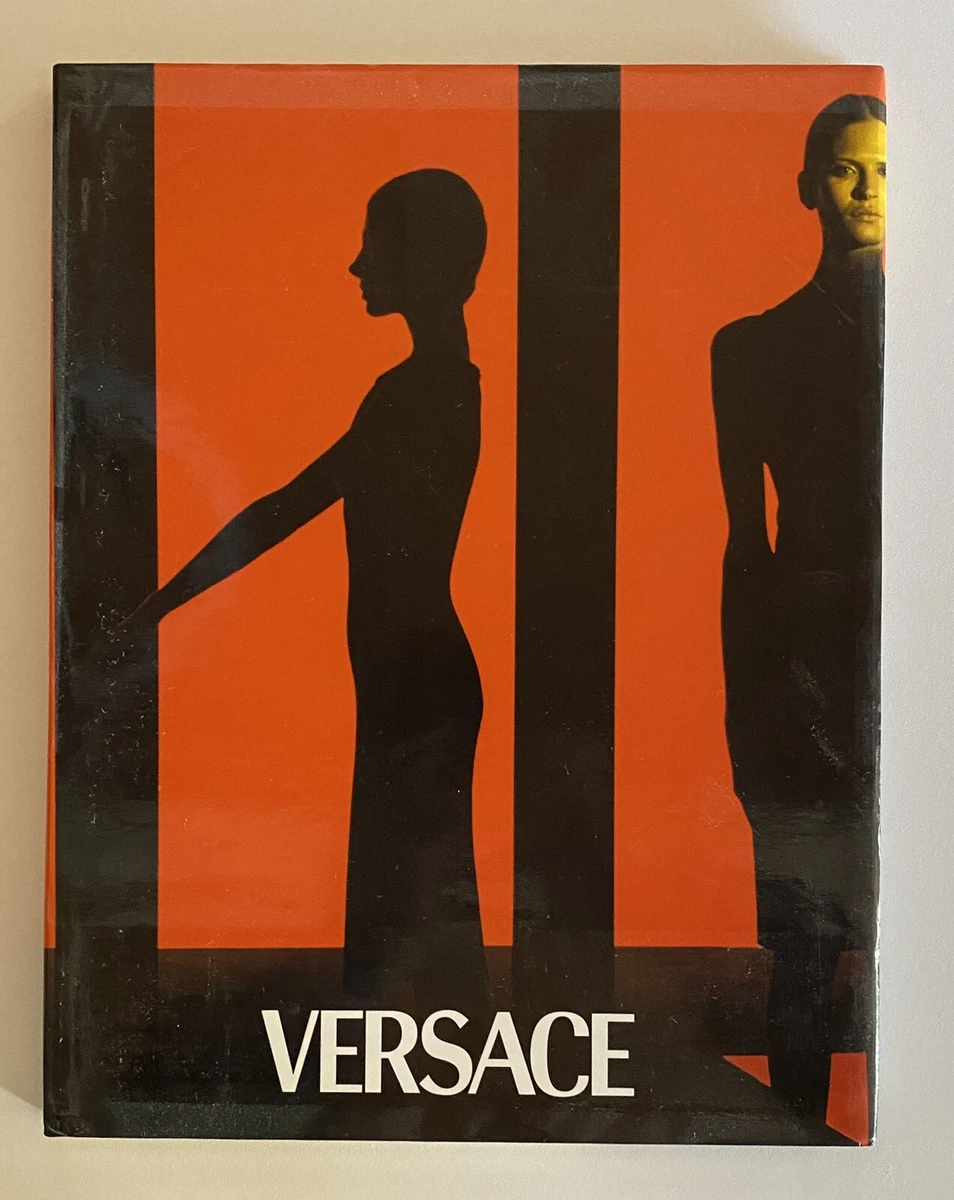 VERSACE 1999 / 2000 ヴェルサーチ　カタログ　写真集 VERSACE 1999 / 2000 ヴェルサーチ カタログ 写真集 VERSACE 1999