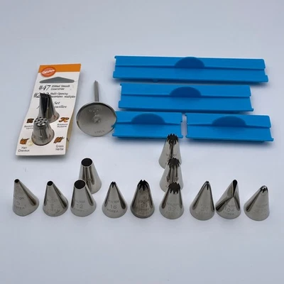 Lote de 11 pontas para decoração de bolo Wilton 1 unha floral 3 prensas de mensagem - Imagem 1 de 4