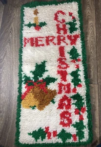 Latch Hook Wall Hanging Rug Completed Merry Christmas Holiday - Picture 1 of 6