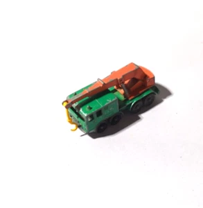 MATCHBOX LESNEY 8 WHEEL CRANE TRUCK VINTAGE DIECAST NO. 30 - Picture 1 of 6