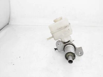 Cilindro maestro de freno y depósito BMW 528I 2011-16 34-33-6-796-729 *Falta tapa* Foto 1 de 4