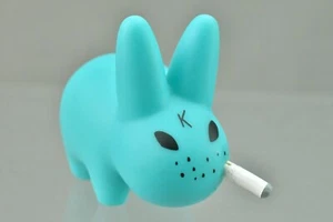 Kidrobot Smorkin Labbits Teal Series 4 Rabbit Frank Kozik Mini 1.5" 1/25 - Picture 1 of 3