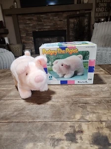 Vintage 1986 Pudgey das Ferkel beweglich gehend oinking Spielzeug Schwein - funktioniert! - Bild 1 von 7