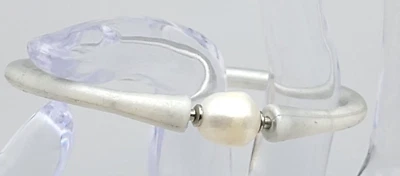 Brazalete de silicona con perlas de agua dulce Bali 6,5 pulgadas elástico Foto 1 de 4