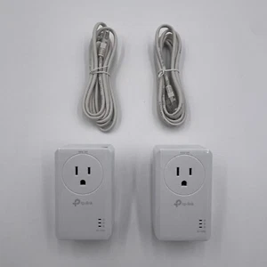 TP-Link AV1000 Powerline Ethernet Adapter (TL-PA7017P KIT), weiß - Bild 1 von 4