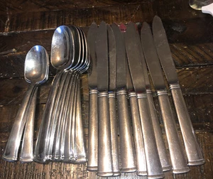 19 Pieces Retroneu DERBY Stainless Everyday 18/10 Flatware Lot - Picture 1 of 3