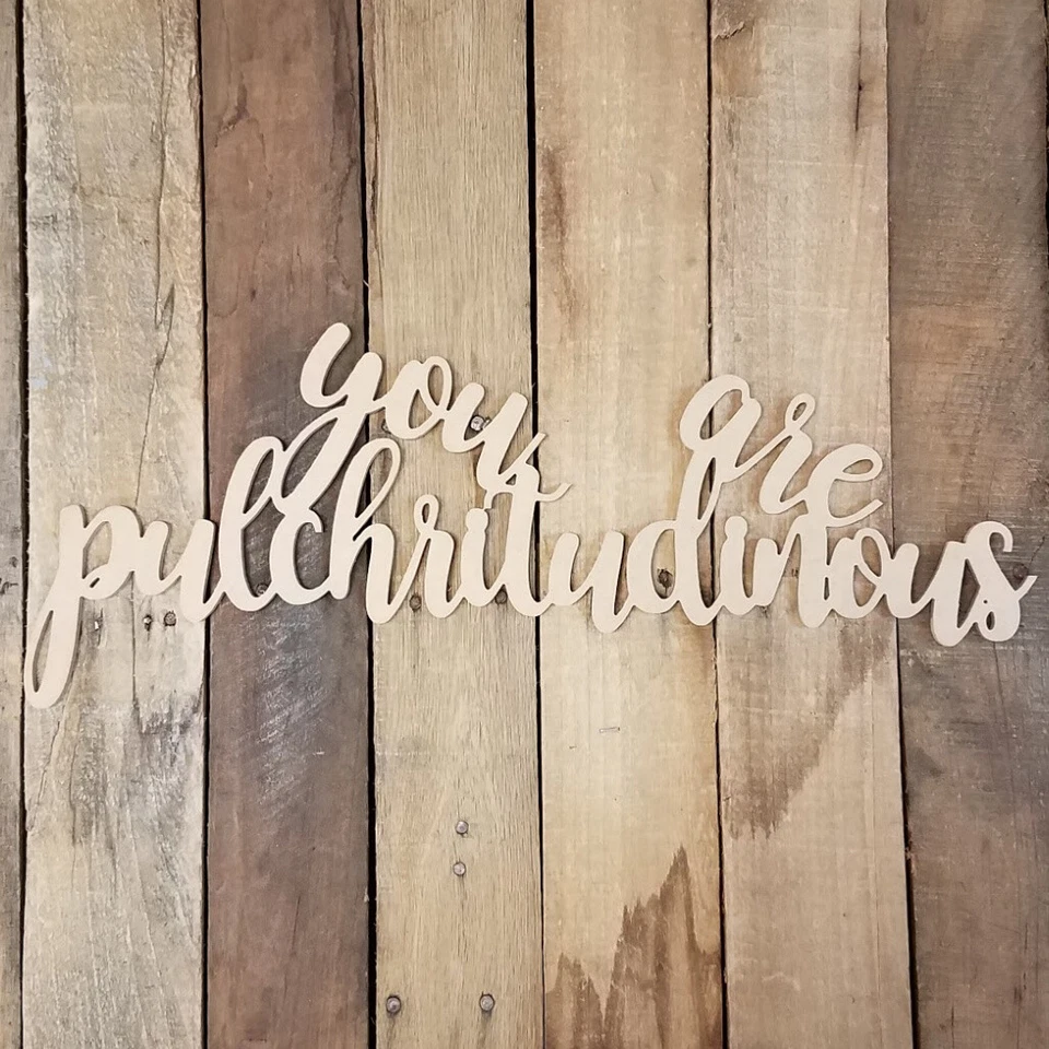 Palabra de madera conectada You are Pulchritudinous King Basil, recorte artesanal de arte hágalo usted mismo Foto 1 de 1