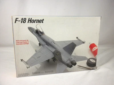 Testors Italeri F-18 Hornet 1/72  Plastic Model Fighter Jet Kit #628 - Image 1 of 4