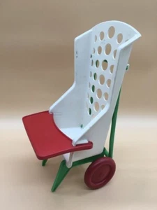 Vintage Plastik Puppen Essen Stuhl mit Rollen Griechenland 70’er Jahre - Bild 1 von 9