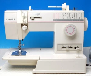 SINGER MODEL 9010 SEWING MACHINE WITH FOOT PEDAL MANUAL & STORAGE CASE VERY NICE - Picture 1 of 9