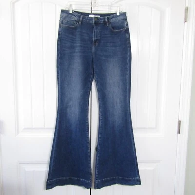 Pantalones de mezclilla acampanados Altar'd State para mujer 30 azul oscuro lavado fondo campana dobladillo desgastado Y2K Foto 1 de 4