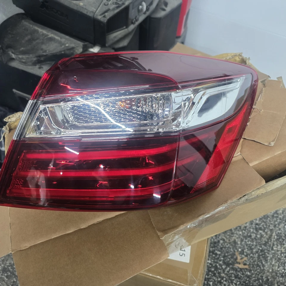 Luz trasera luz trasera exterior lado pasajero derecha para Honda Accord 2016-2017 Foto 1 de 4
