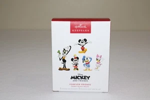 Hallmark Ornament 2024 Disney Mickey and Friends Forever Friends Set de 5 NUEVO - Imagen 1 de 4