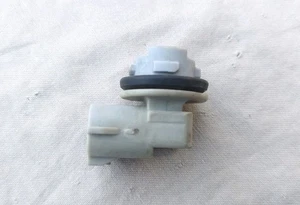 94 95 96 97 98 99 Toyota Celica Front Side Marker Light Bulb Socket - Picture 1 of 6