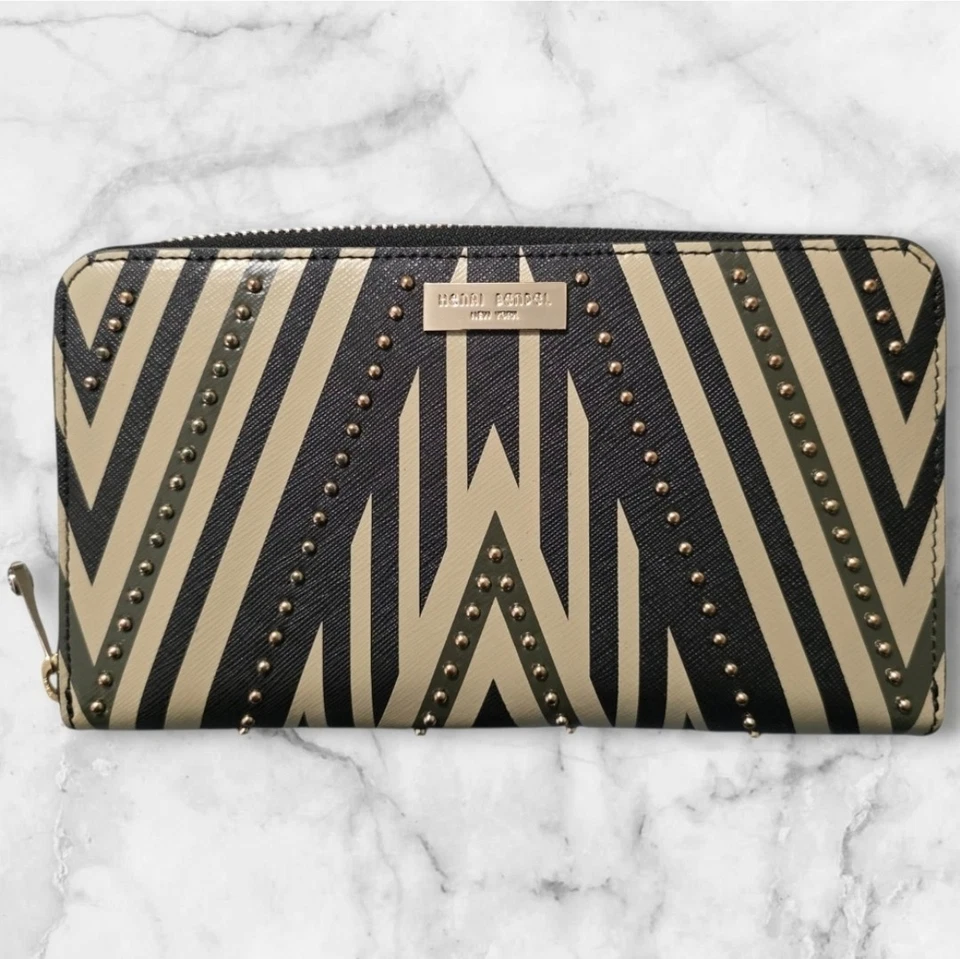 NWOT Henri Bendel West 57th Zip Around Continental Wallet - Image 1 of 4