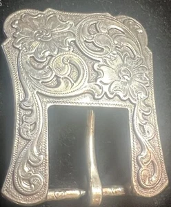 Fibbia per cintura in argento inciso ROC 1997 vintage Tiawan - Foto 1 di 2