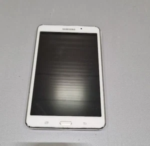 Samsung SM-T230 Tablet Wi-Fi Bianco Non Funzionante Per Parti Senza Carica - Foto 1 di 5